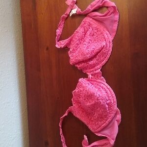 Elegant Pink Lace Bra